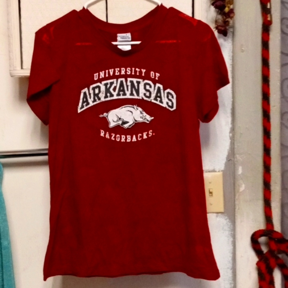 Creative apparel concepts Arkansas razorbacks T-shirt